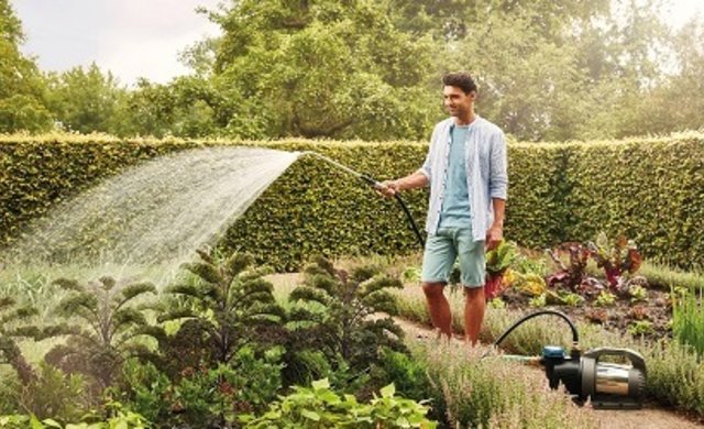 Gartenjahr bewässern juni