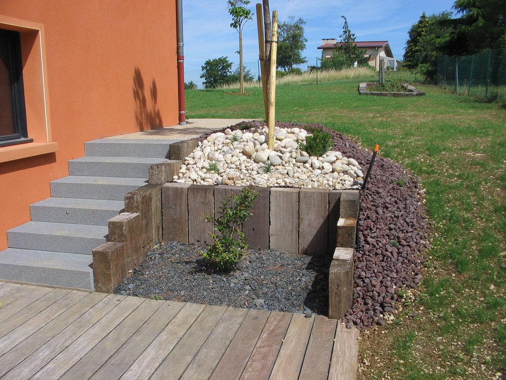 Blockstufe aus Granit